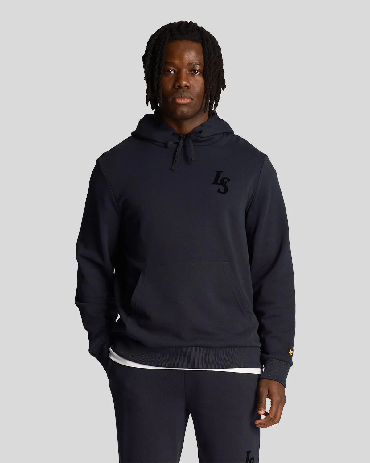 Cooler Club Emblem-Hoodie von LYLE&SCOTT